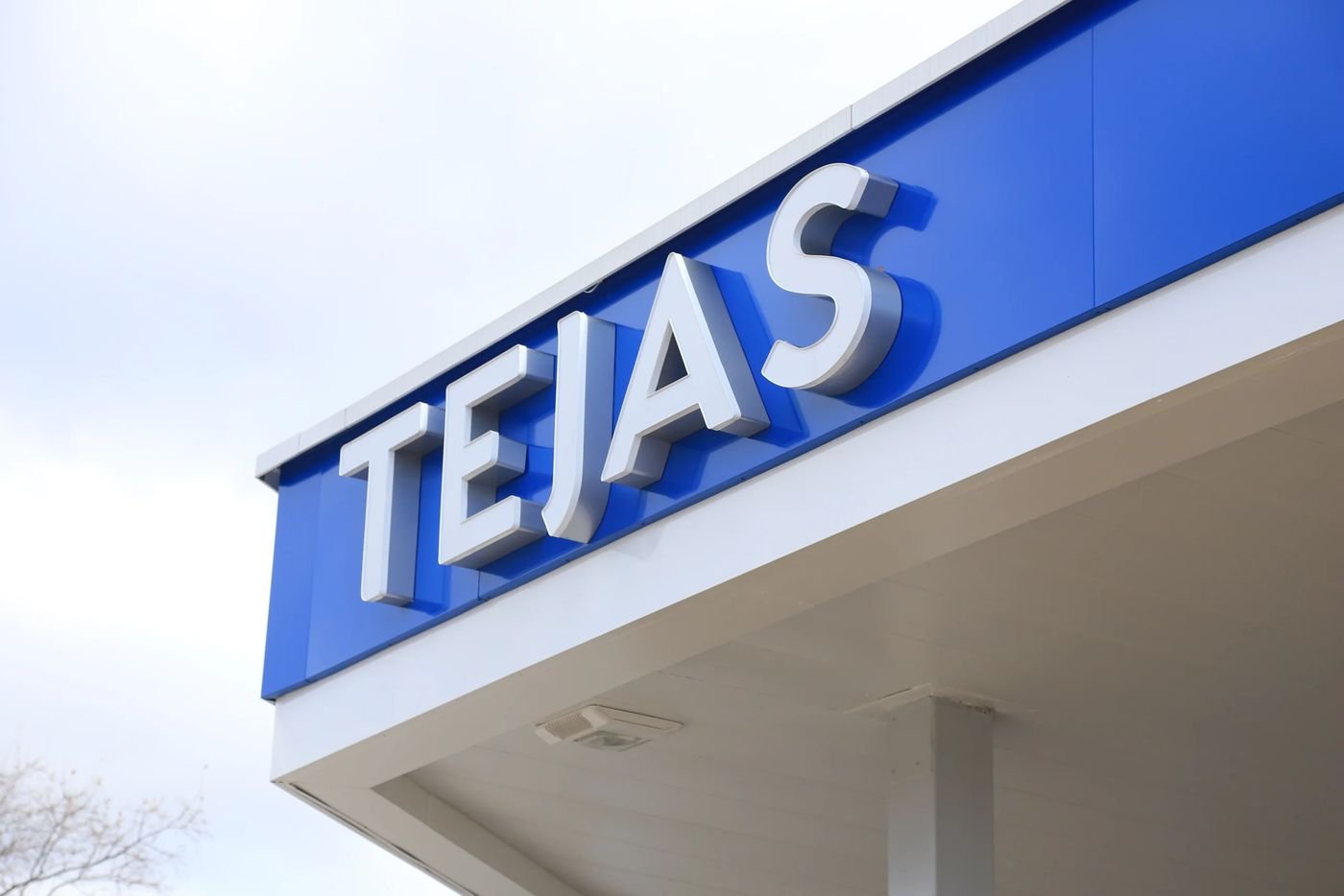 Tejas channel-letter signage by SI Signs USA